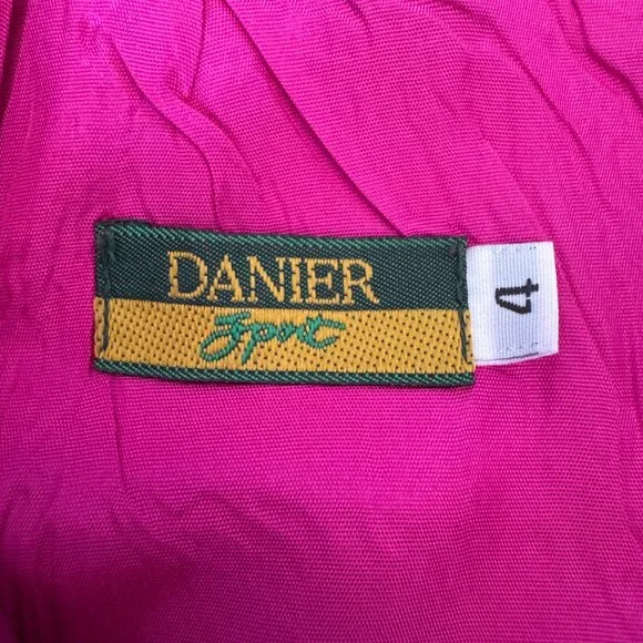 Danier Vintage 80s/90s Fuchsia Pink and Black Suede Leather Blazer and Skirt Set - Picture 14 of 16